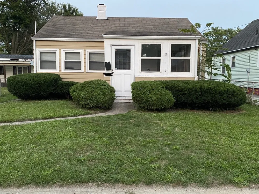 Expert garden landscaping for residential properties across Toledo, OH - The Mean Green Guru