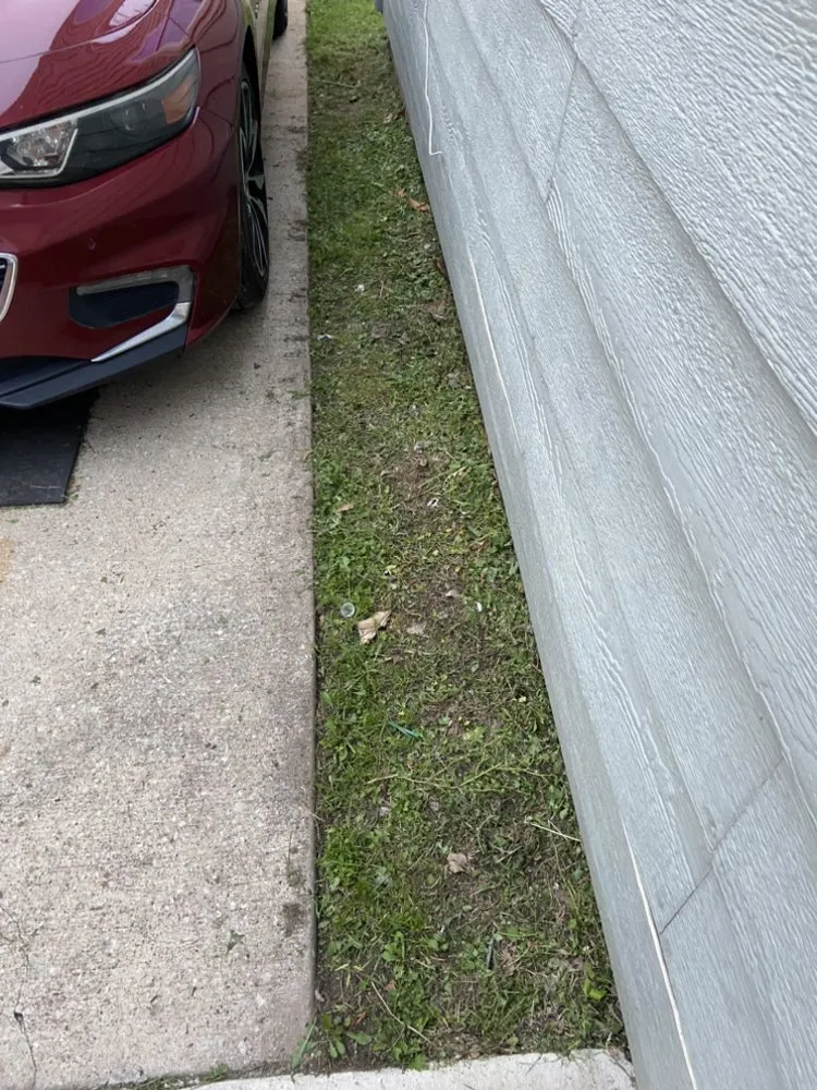 Top-rated yard maintenance in Grand Prairie, TX by The Mow Bros