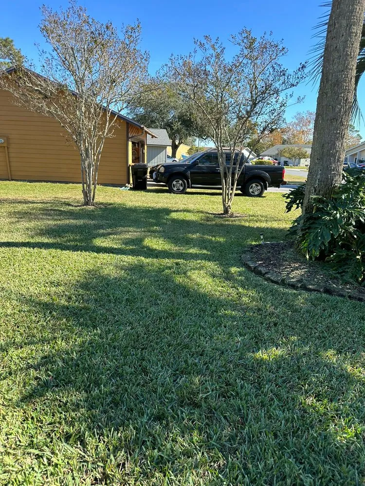Trusted garden landscaping for year-round maintenance across Orange Park, FL - The Mowing Squad