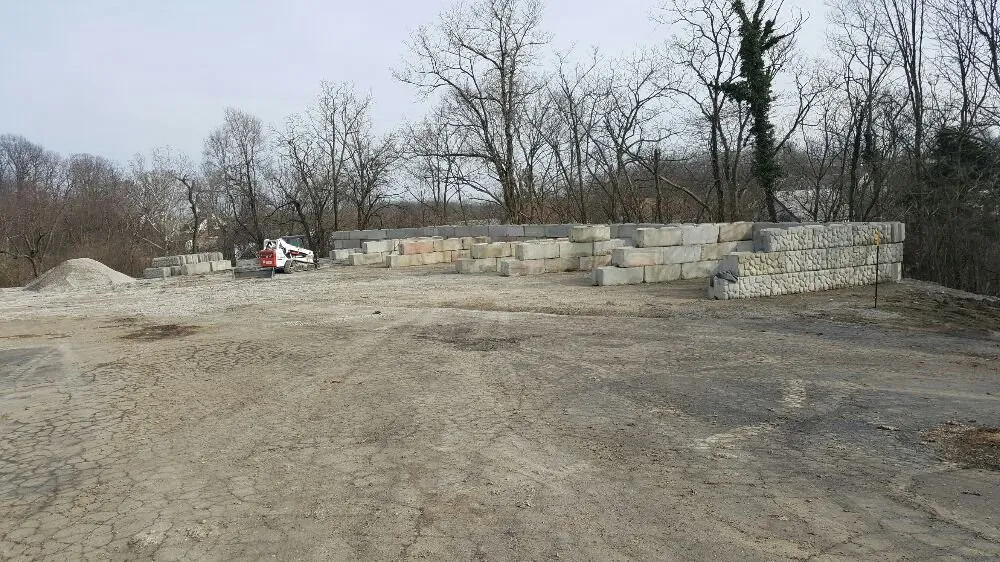 Top-rated outdoor landscaping for beautiful yards across Cincinnati, OH - The Mulch Lot