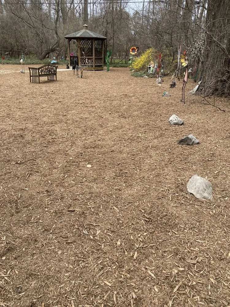 Local lawn care service for homes across Bloomfield Hills, MI - The Mulch Store