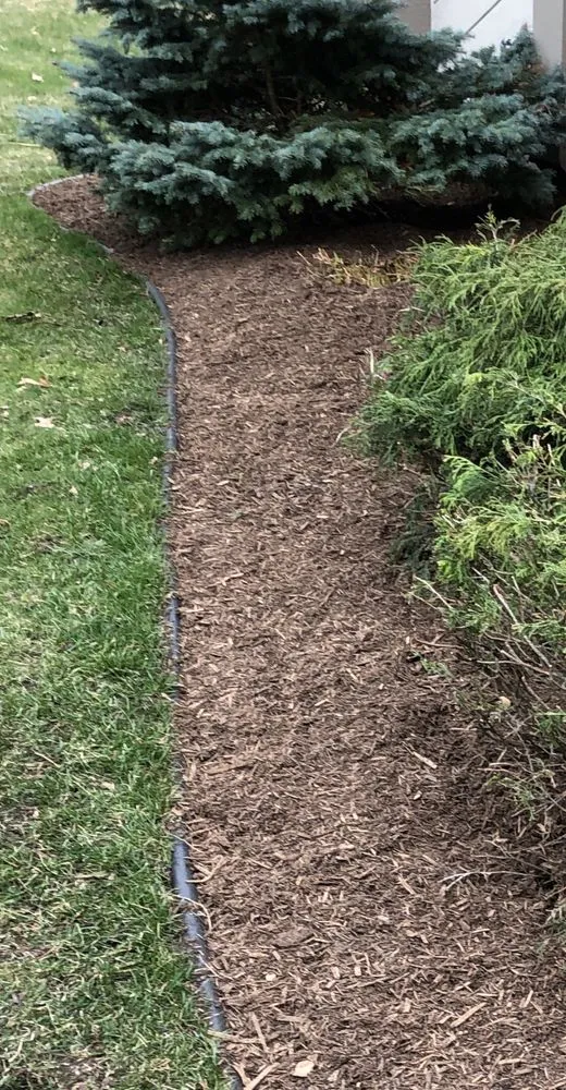 Reliable lawn mowing service in Bloomfield Hills, MI - The Mulch Store