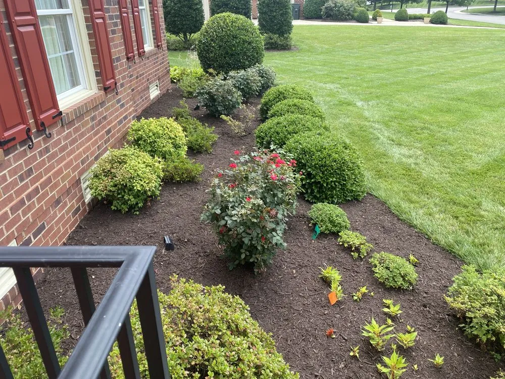Custom lawn care service in Richmond, VA by The Mulchman RVA