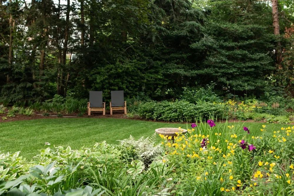 Expert lawn mowing service in Newton, MA - The Narrow Lane