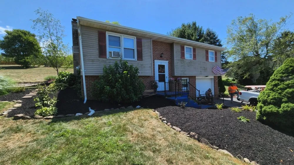 Top-rated lawn care service in Pittsburgh, PA - The  New Horizon Lawn Care