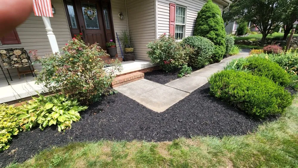 Reliable landscape installation for residential properties in Pittsburgh, PA by The  New Horizon Lawn Care