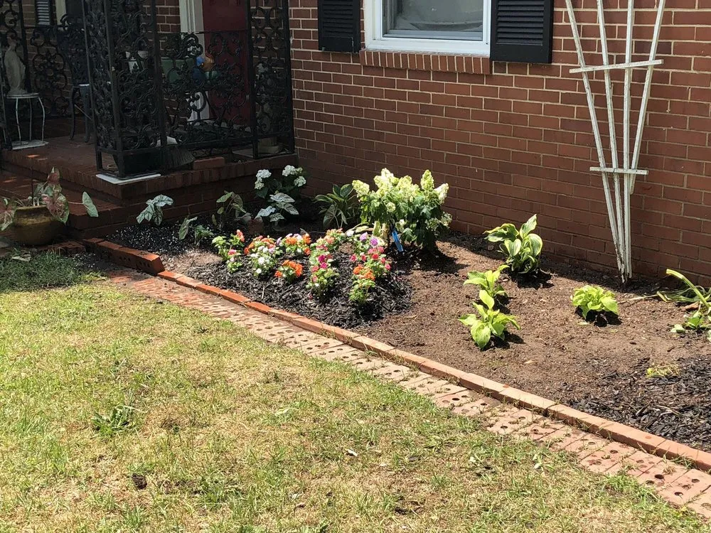 Affordable outdoor landscaping experts serving Fort Valley, GA - The Orange Frog