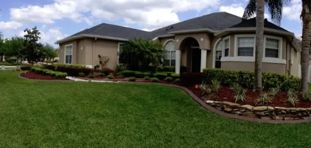 Custom yard cleanup service in Chuluota, FL by The Outdoor Edge