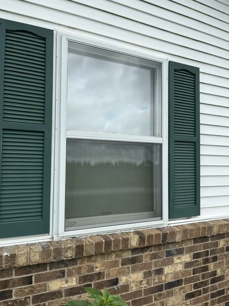 Top-rated yard cleanup service in Bloomington, IL - The Outside Guyz