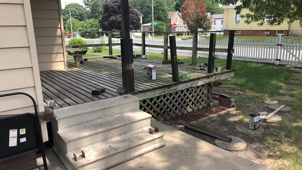 Top-rated garden landscaping for year-round maintenance in Knoxville, IL by The Outsiders