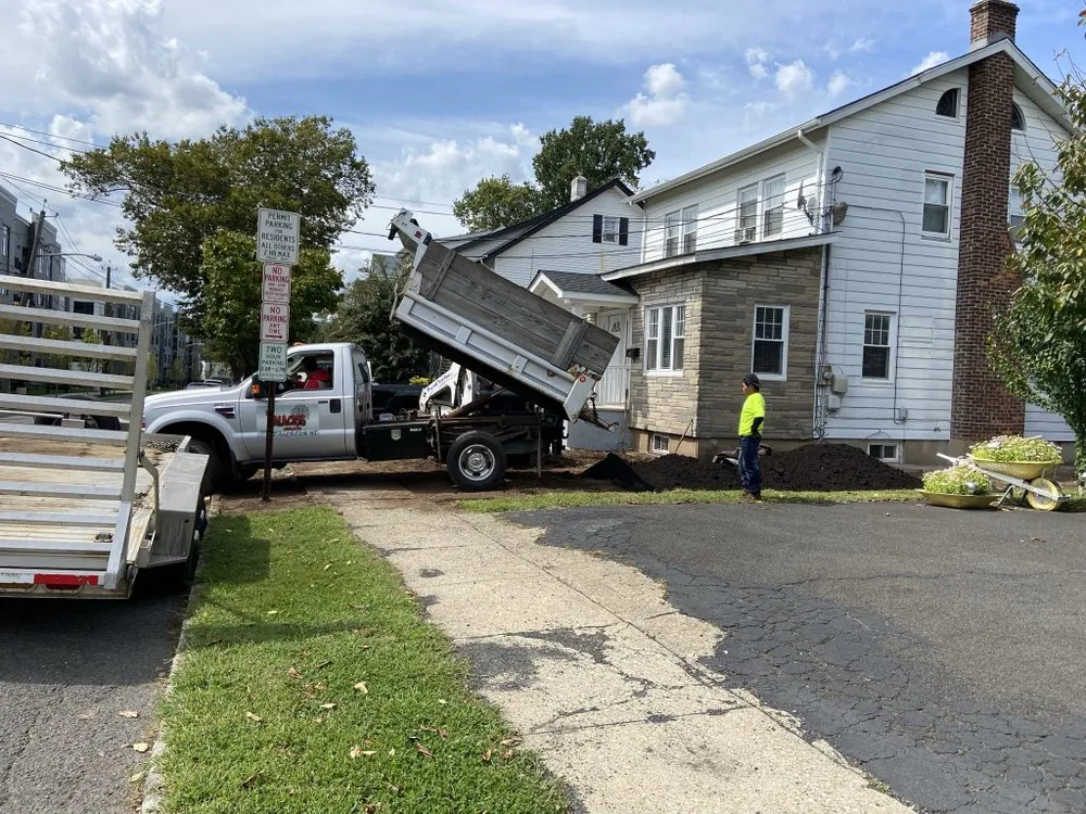 Custom lawn mowing service in Paterson, NJ - The Palacios B Landscaping