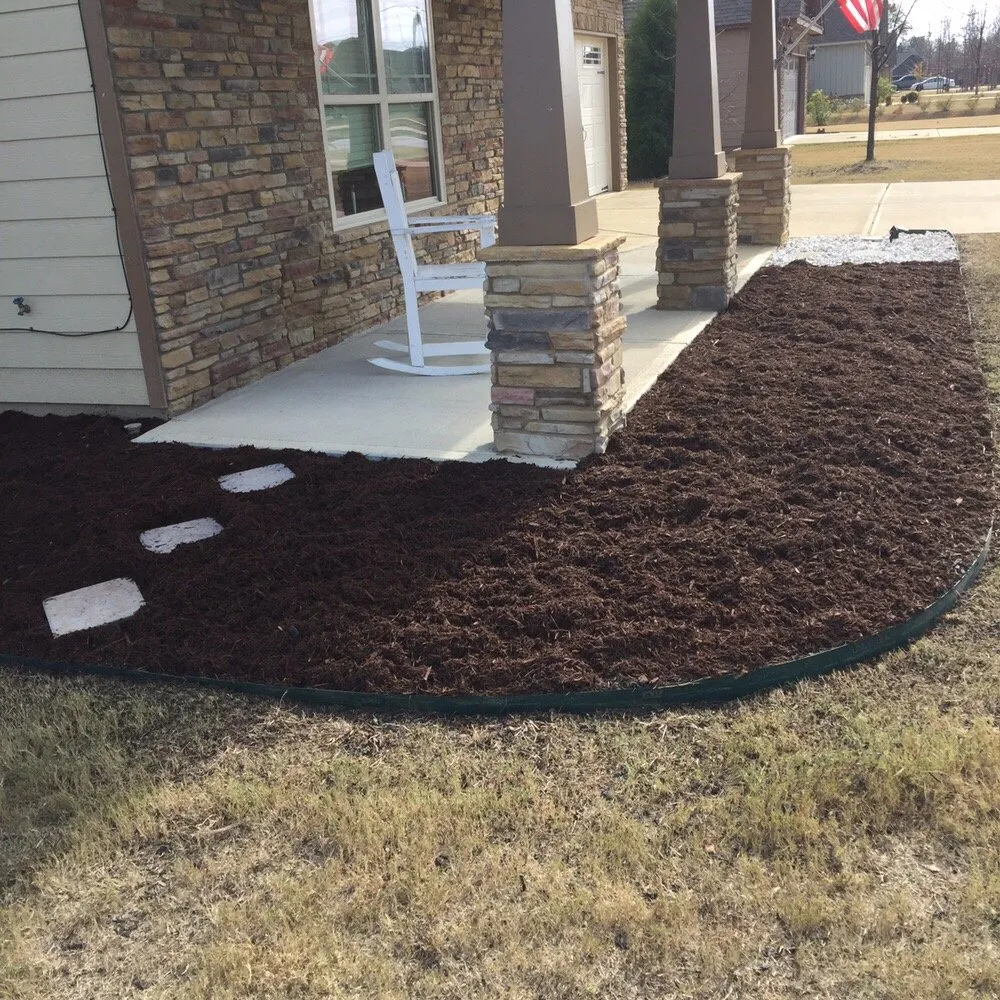 Expert yard cleanup service with custom design in Columbus, GA by The Peoples Cut