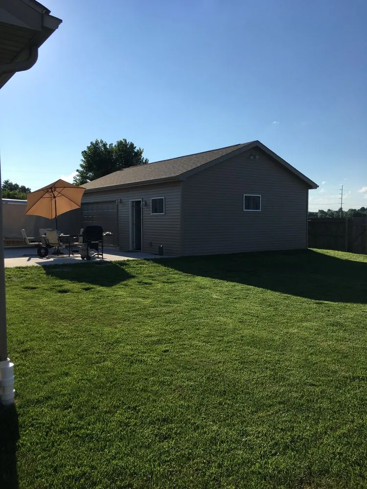 Local residential landscaping experts serving Indianapolis, IN - The Peters Group