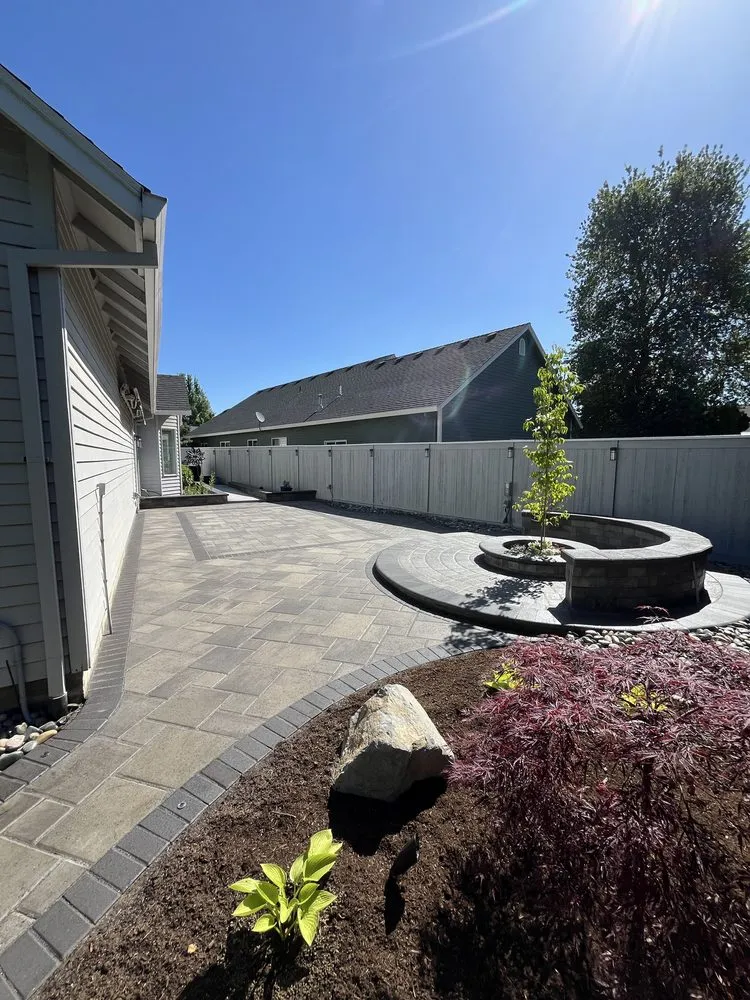 Top-rated yard maintenance experts serving Woodburn, OR - The Pines Landscape