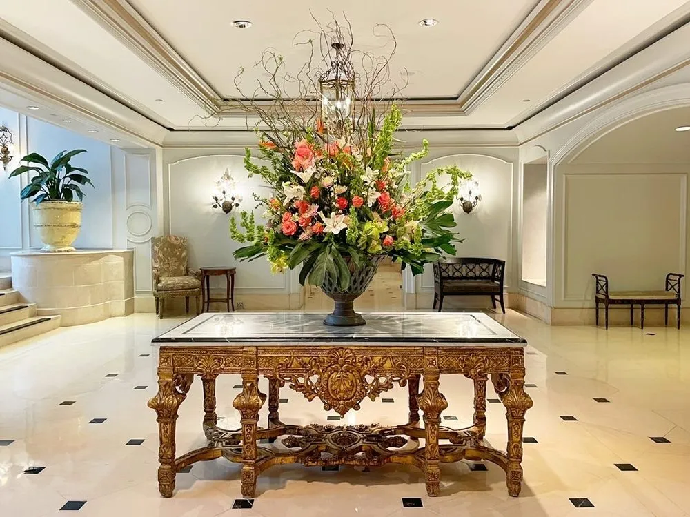 Affordable yard maintenance for residential properties across Metairie, LA - The Plant Gallery