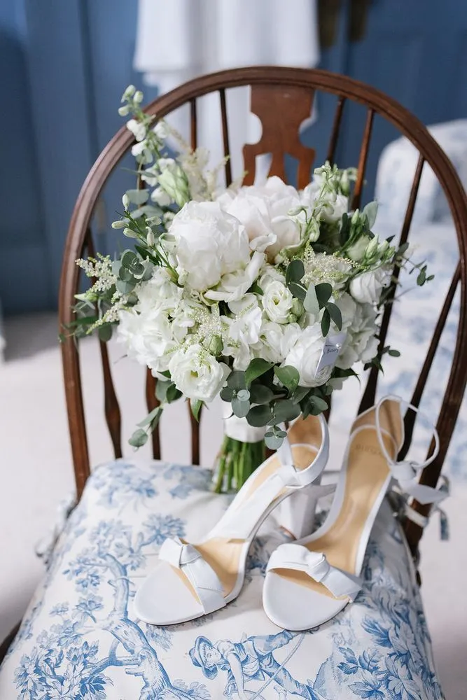 Affordable lawn mowing service for year-round maintenance in Metairie, LA by The Plant Gallery