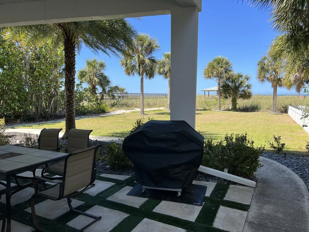 Local outdoor landscaping experts serving North Port, FL - The Plants' Pruner