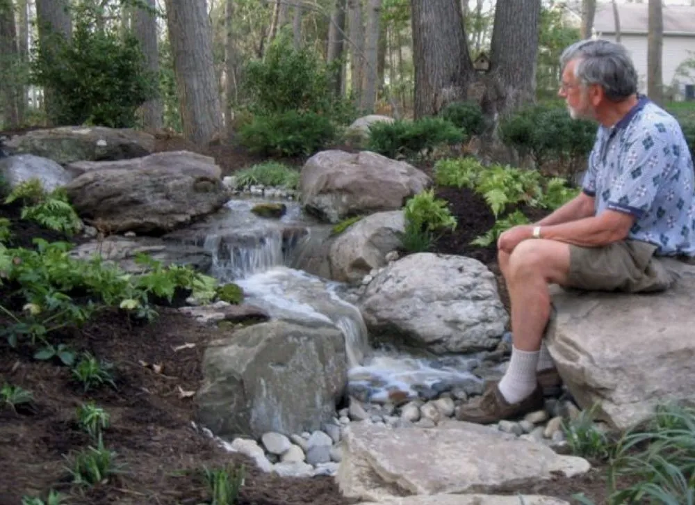 Trusted outdoor landscaping in Munfordville, KY - The Pond Boy