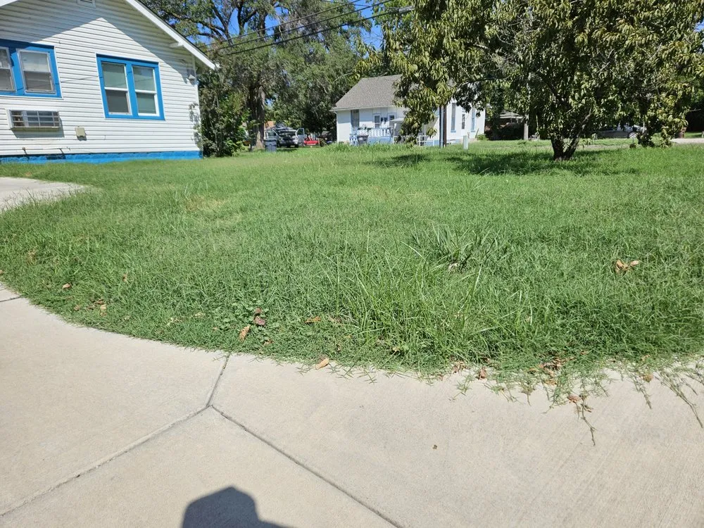 Reliable landscape installation in Wichita, KS - The Proper Cut