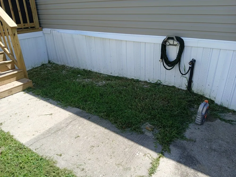 Reliable lawn mowing service with custom design across Alvin, TX - The Quebedeaux Effect Services