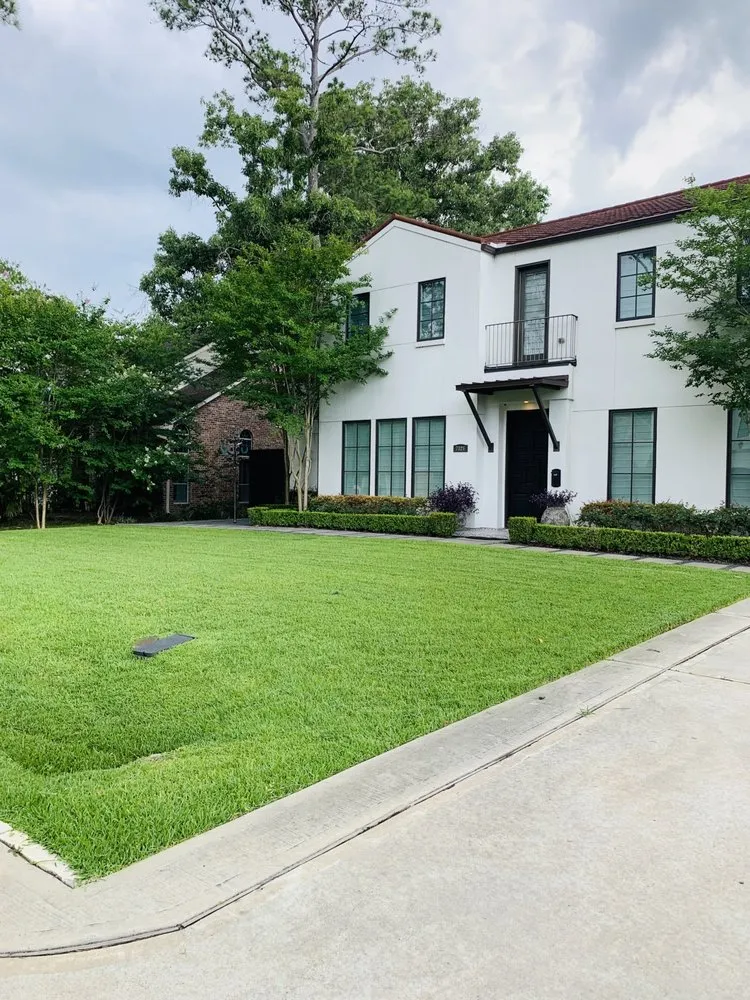 Custom outdoor landscaping for beautiful yards in Houston, TX by The Raise Landscape Maintenance