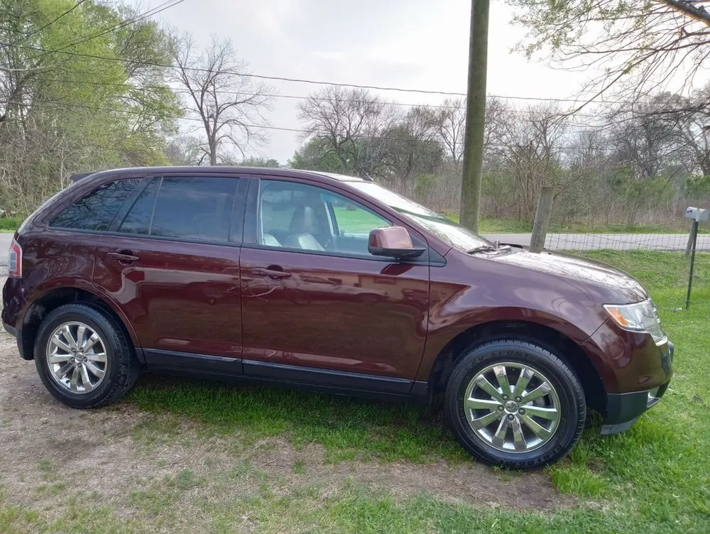 Local landscaping services experts serving Pasadena, TX - The Real Handyman Services