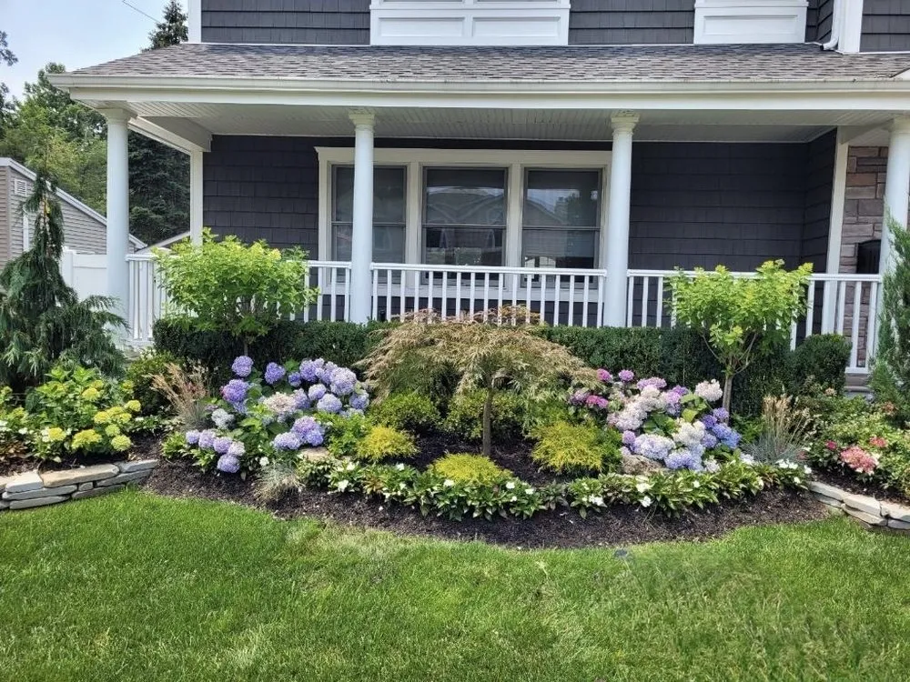 Expert yard cleanup service for homes across Cedarhurst, NY - The Reyes Brothers