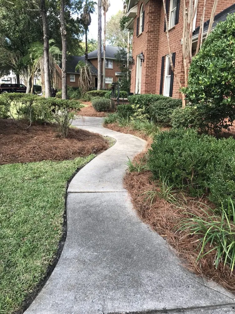 Custom landscaping services in Goose Creek, SC - The Right Choice Custom Design Lawn Care & Maintenance