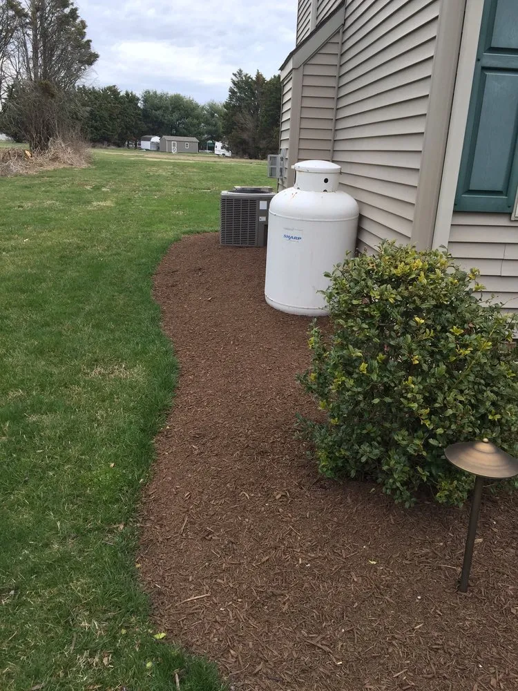 Affordable yard maintenance experts serving Salisbury, MD - The Right Cut Lawn Care