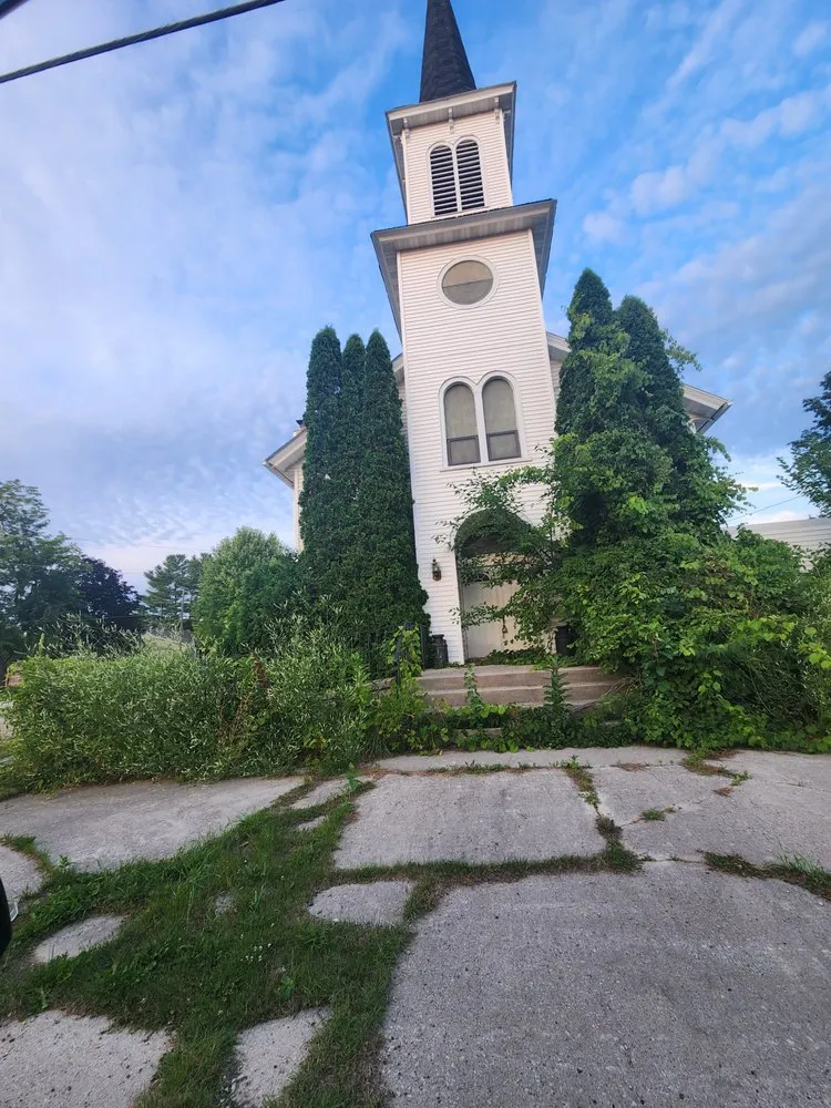 Affordable residential landscaping experts serving Sheboygan, WI - The Right Guys Lawn and Snow