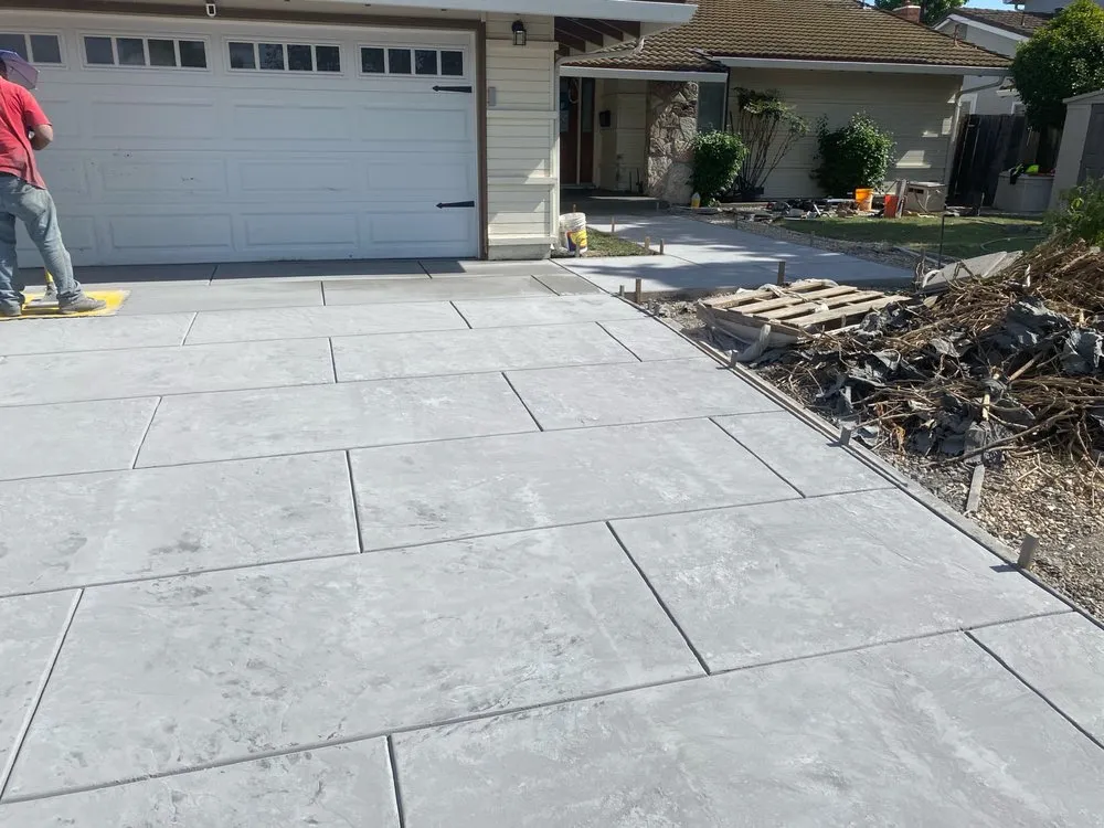 Reliable yard maintenance in Sparks, NV - The Right GuyZ