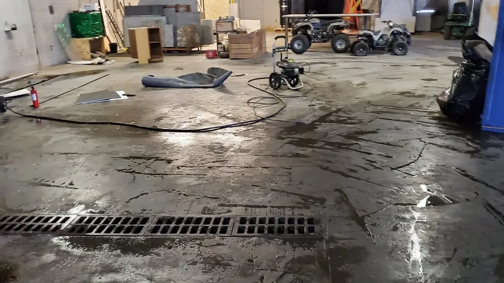 Local landscaping services experts serving Wichita, KS - The Right Moves & Hauls