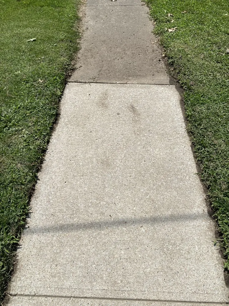 Expert garden landscaping for beautiful yards in Independence, MO by The Right Services