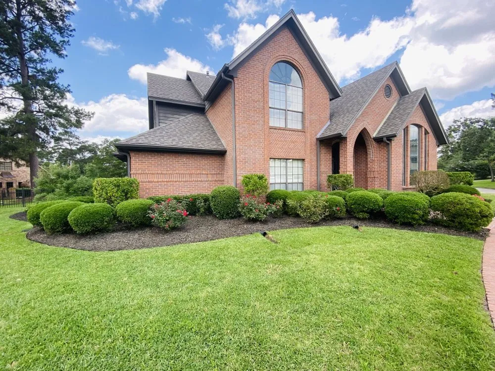 Custom garden landscaping experts serving Lufkin, TX - The Right Way