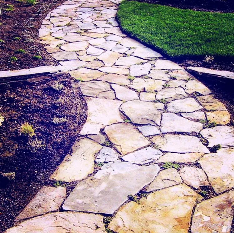 Expert garden landscaping in Waterford, CT by The Shoreline Guys