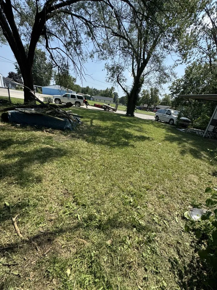 Custom lawn care service for beautiful yards in Mercer, MO by The Sod Squad