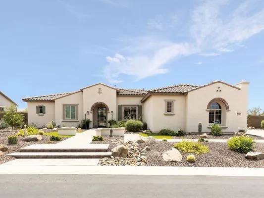 The Son Of Els Landscaping Logo