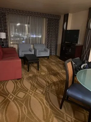 The Sparkle Guru Logo