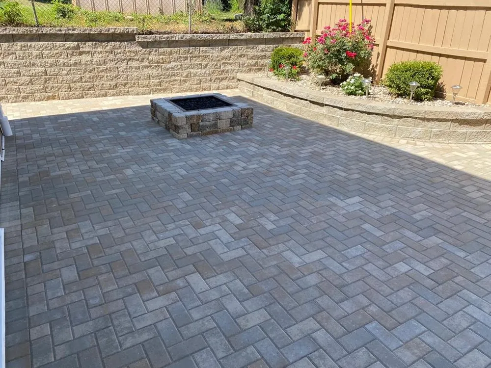 Affordable landscape design experts serving Bridgeton, MO - The Stone Men