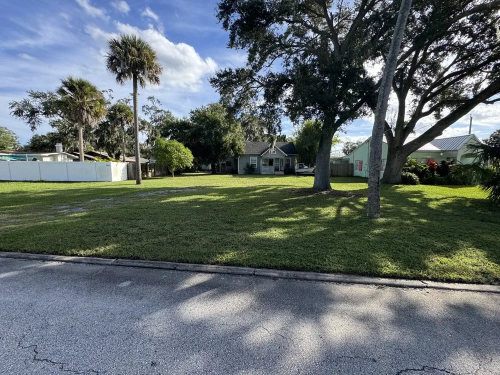 Local yard maintenance experts serving New Smyrna Beach, FL - The Sunshine Boys Lawn & Landscape