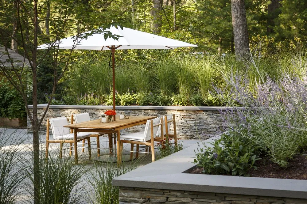 Custom yard maintenance experts serving North Kingstown, RI - The Terra Verde