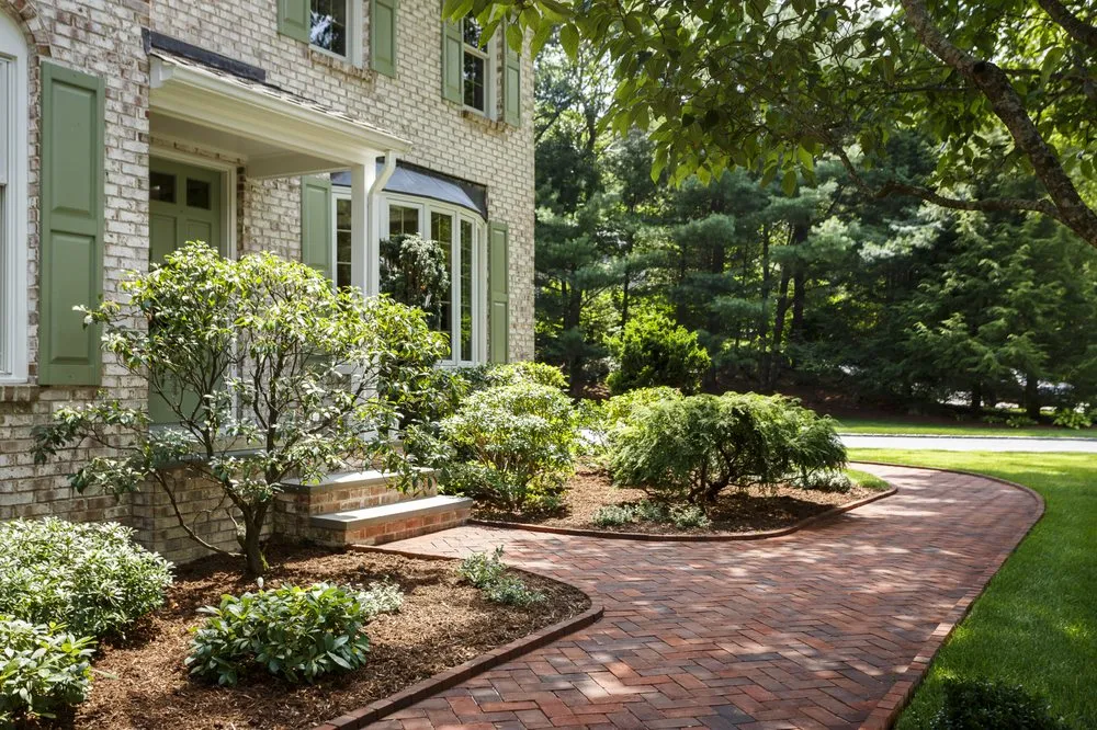 Top-rated garden landscaping in North Kingstown, RI by The Terra Verde