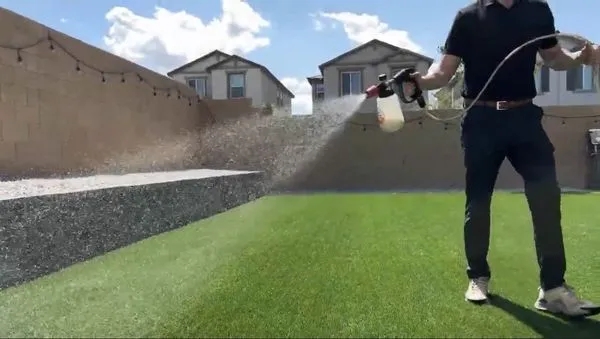 The Turf Cleaning Logo