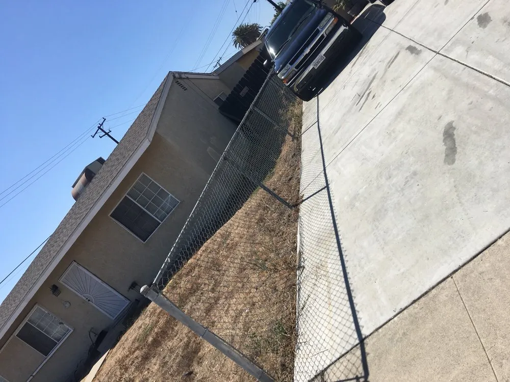Local yard cleanup service for homes in Rialto, CA by The Turf Dr