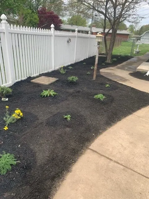 Local yard cleanup service in Kokomo, IN - The Turfguy