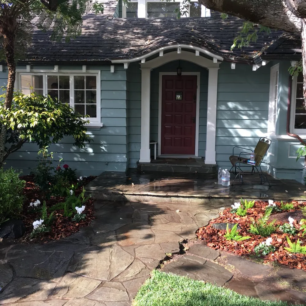 Professional residential landscaping for beautiful yards in San Francisco, CA by The Urban Gardener