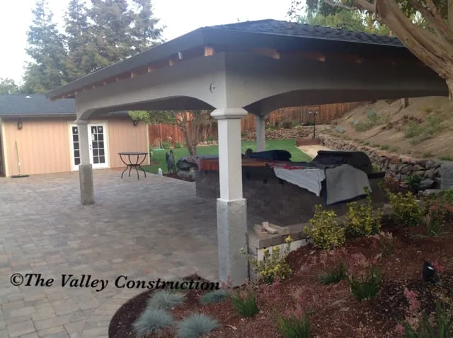 Expert yard maintenance for beautiful yards in Morgan Hill, CA by The Valley Construction