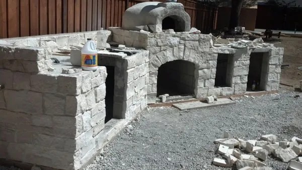 The Valley Construction Logo