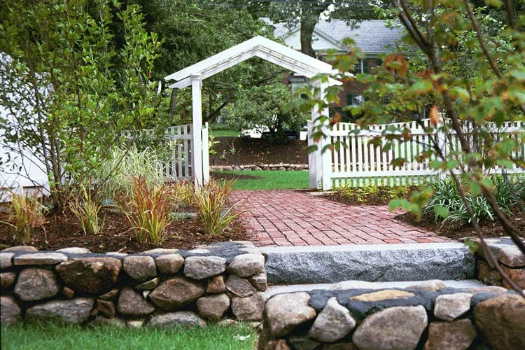 Affordable yard cleanup service in Marlborough, MA - The Veron Company