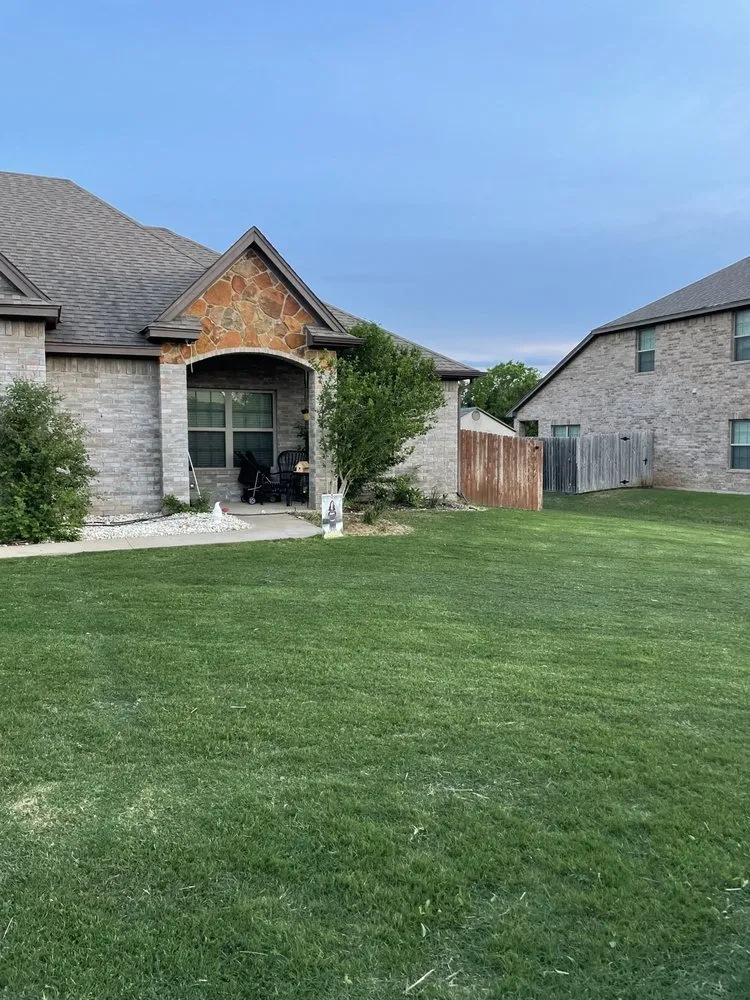 Affordable yard cleanup service in Stephenville, TX by The Ville Lawn